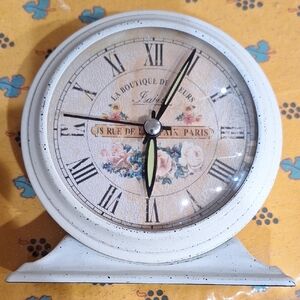 Boutique De Fleurs French Country Shelf/Desk/Bedside Alarm Click